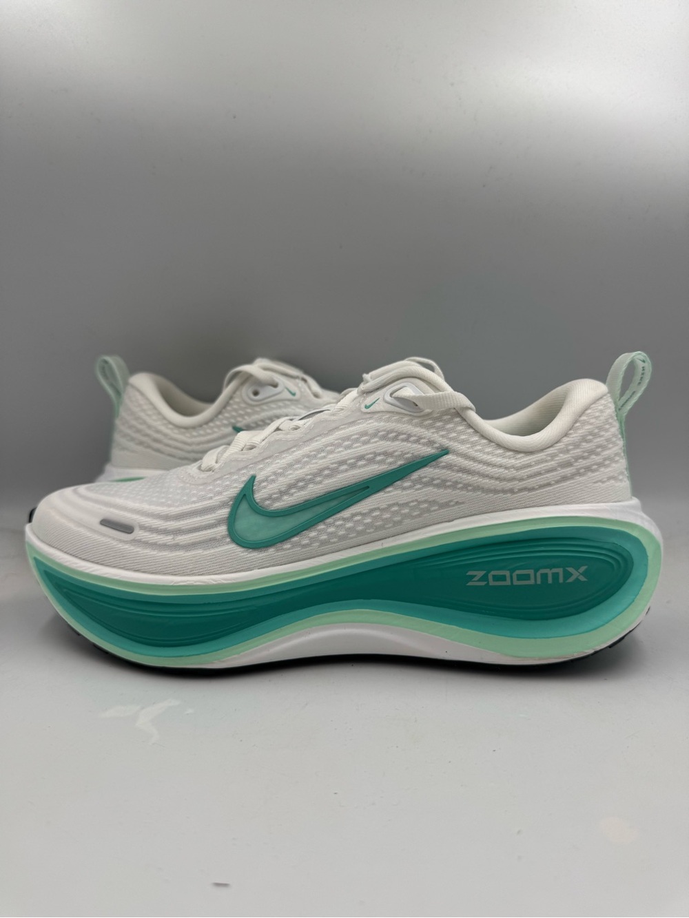 Nike Vomero Plus White Bleached Turquoise BRAND NEW Size 7 Women